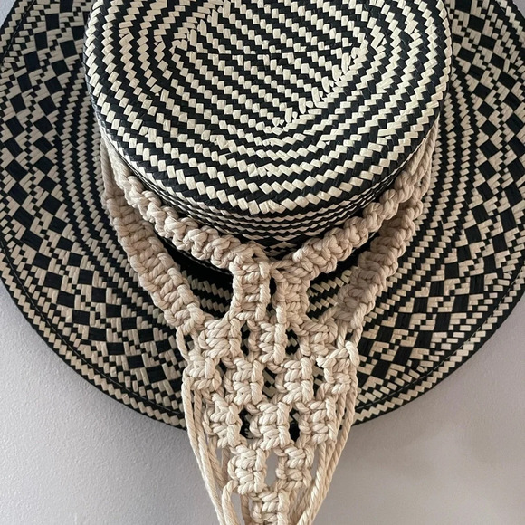 Boho Hat  Hanger Macrame Natural Handcrafted Wall Hanging One Size - Picture 4 of 13